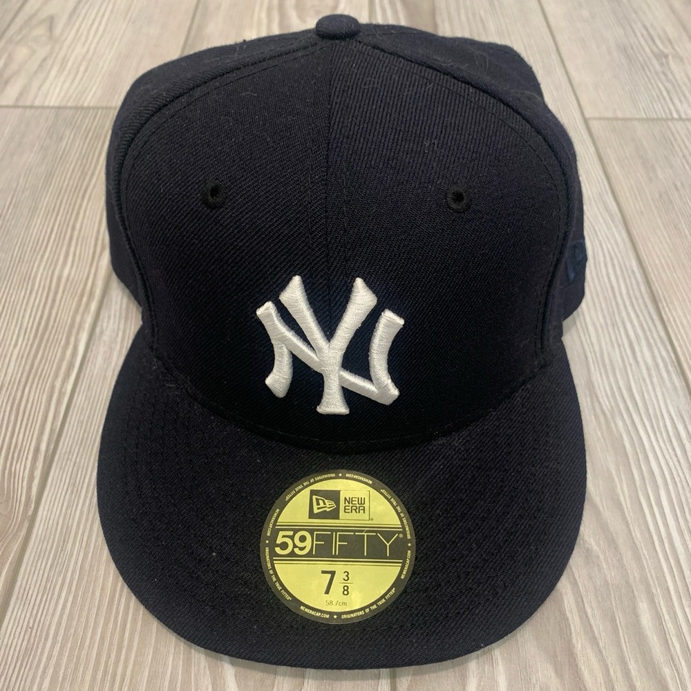 New York Yankees Icy Blue Underbrim (Size: 7 3/8)